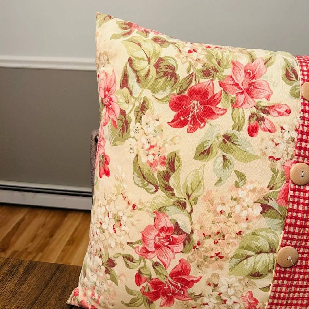 18” Square Floral Button Country Cottage Style Throw Pilllow